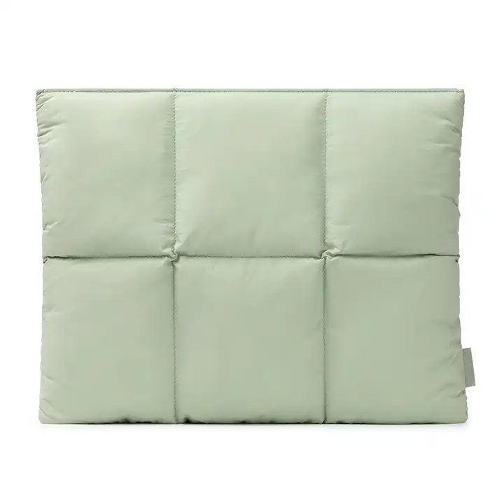 Quilted Shockproof Laptop Sleeve – Lightweight & Stylish Protection for Women