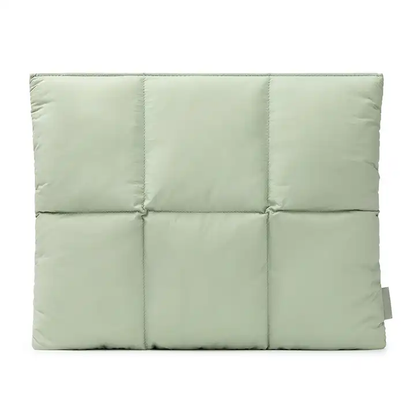 Quilted Shockproof Laptop Sleeve – Lightweight & Stylish Protection for Women